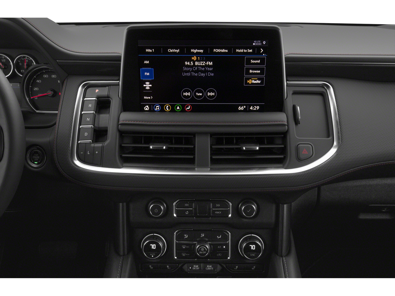 2024 Chevrolet Suburban 4WD 4dr RST