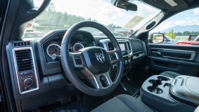 2024 RAM 1500 Classic Warlock Crew Cab 4x4 5'7" Box