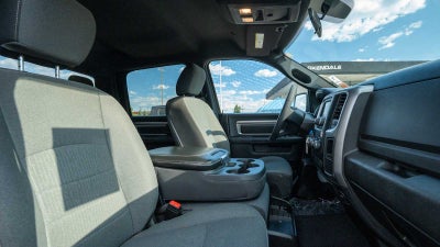 2024 RAM 1500 Classic Warlock Crew Cab 4x4 5'7" Box