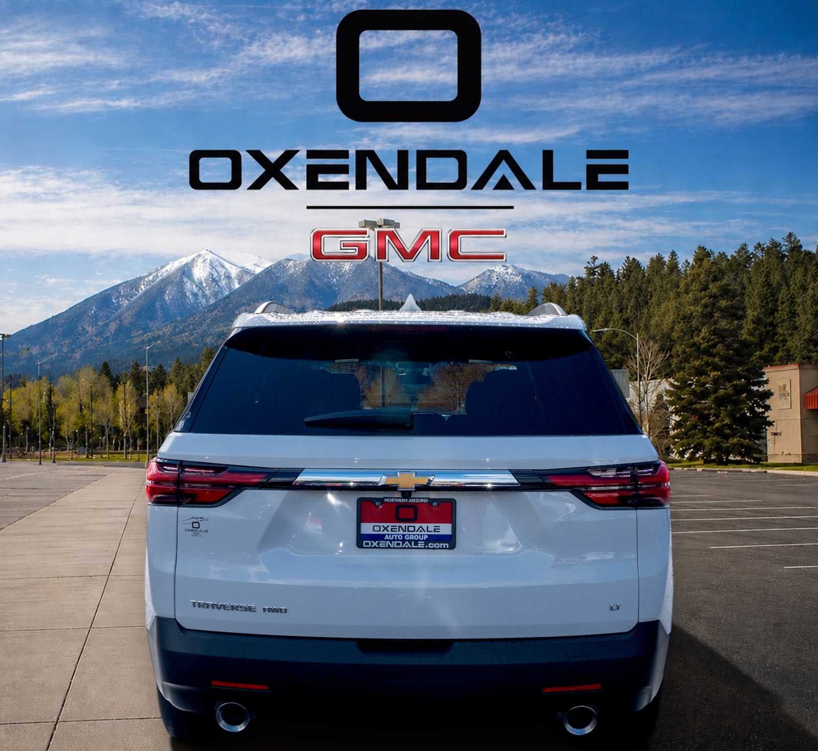 2023 Chevrolet Traverse LT Cloth