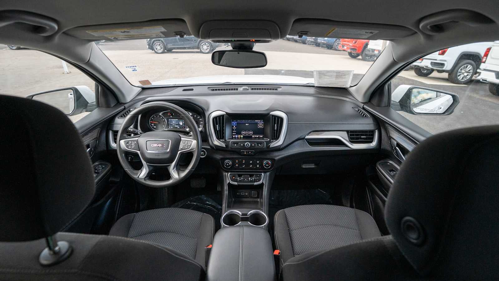 2024 GMC Terrain SLE