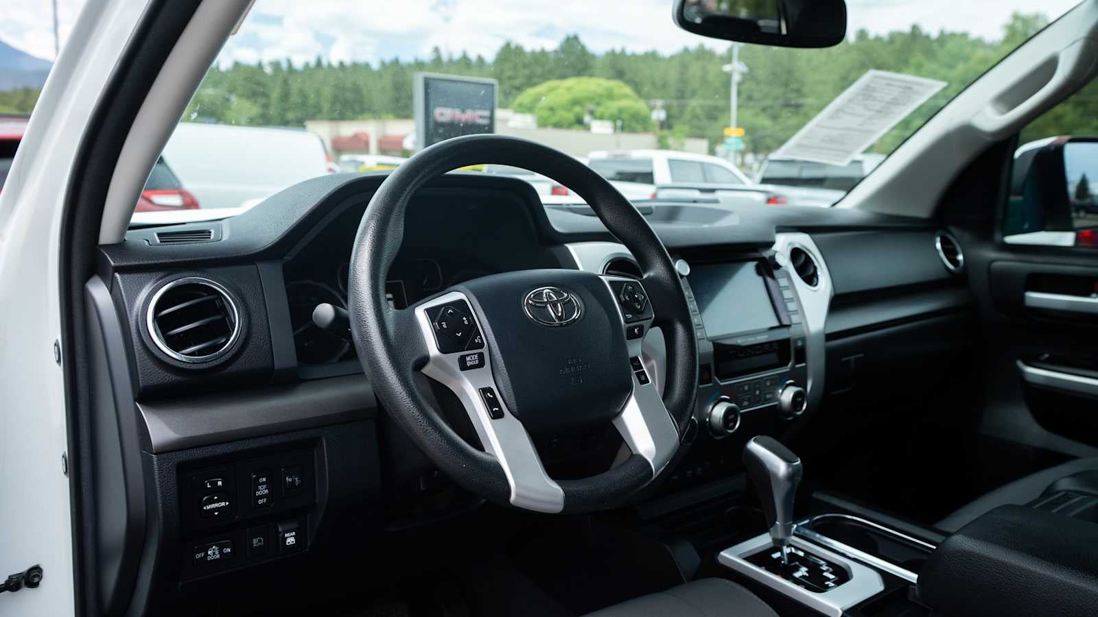 2020 Toyota Tundra SR5