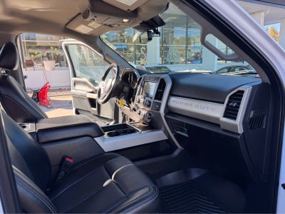 2021 Ford Super Duty F-250 SRW LARIAT 4WD Crew Cab 6.75 Box
