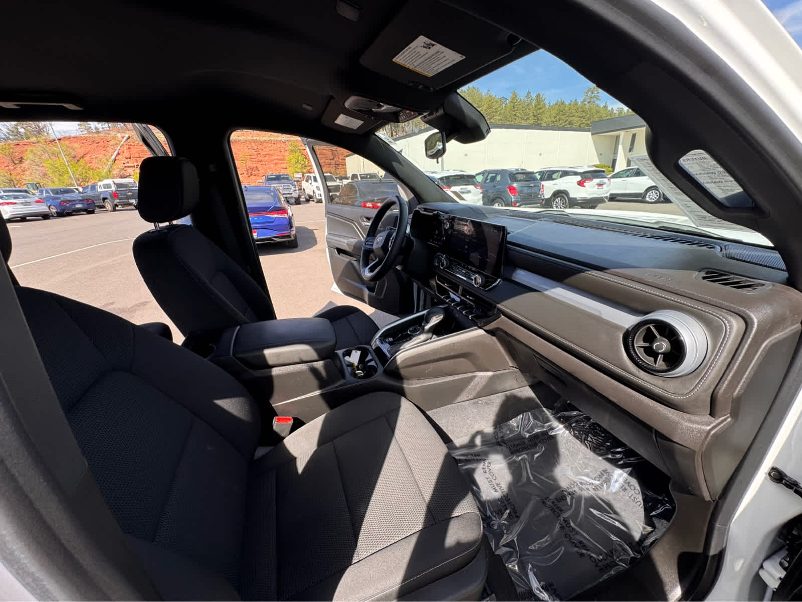 2024 Chevrolet Colorado 4WD Crew Cab LT