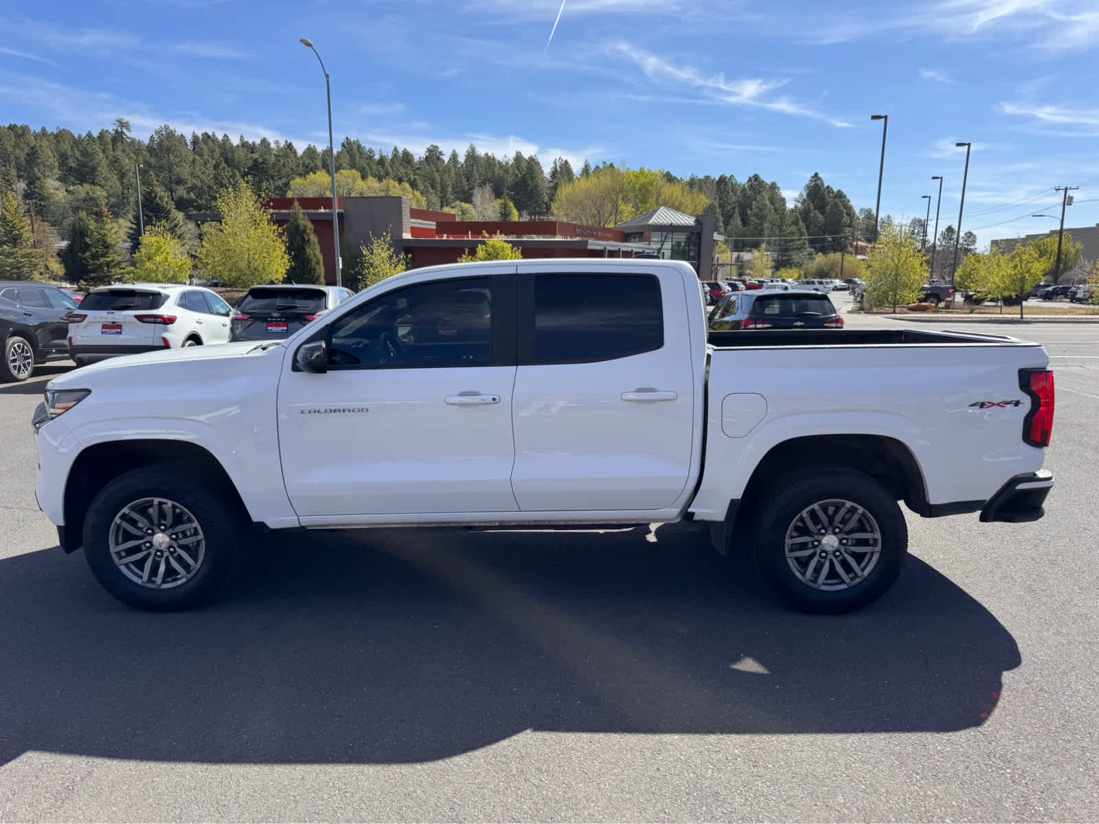 2024 Chevrolet Colorado 4WD Crew Cab LT