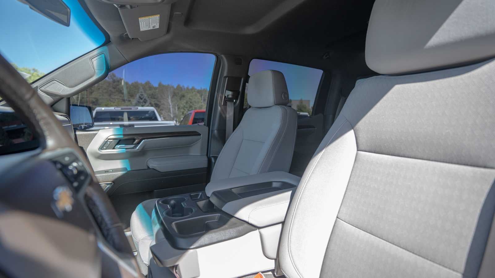2024 Chevrolet Silverado 1500 4WD Crew Cab 157 LT
