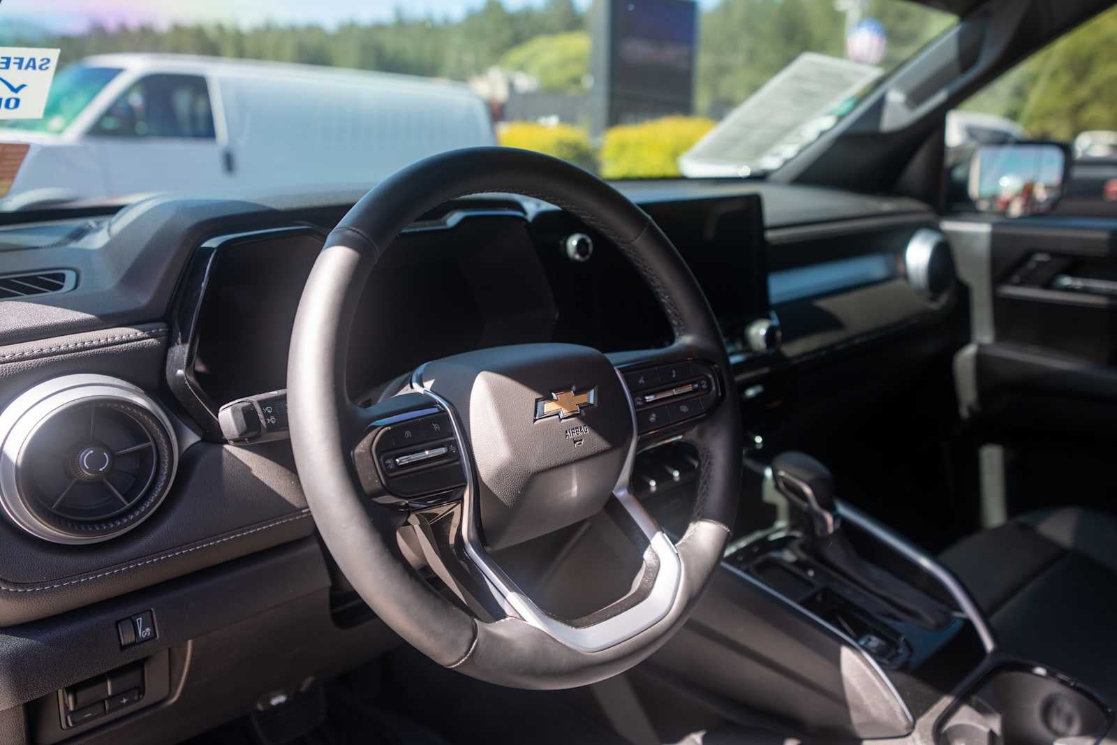 2024 Chevrolet Colorado 2WD Crew Cab LT