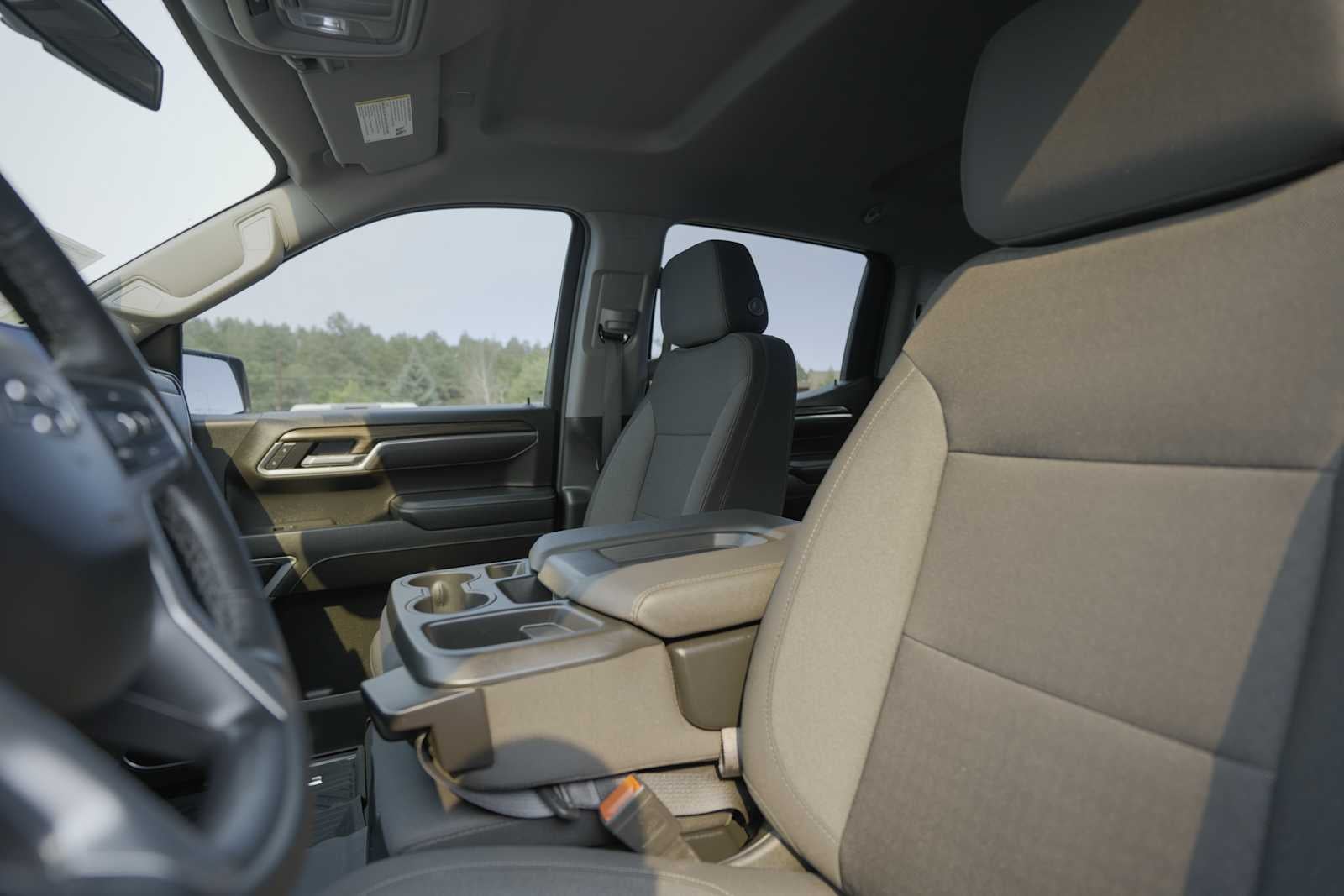 2025 Chevrolet Silverado 1500 4WD Crew Cab 147 RST
