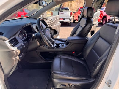 2023 GMC Acadia AWD 4dr SLT