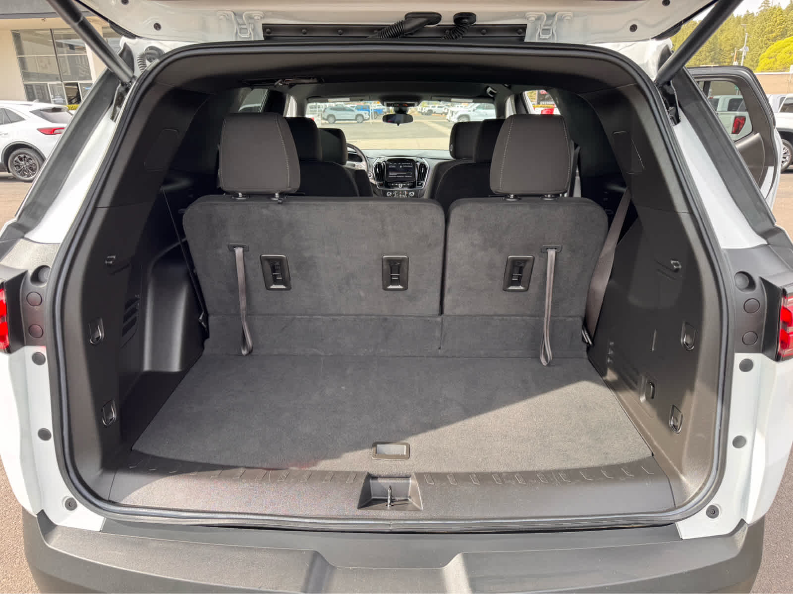 2023 Chevrolet Traverse FWD 4dr LT Cloth w/1LT