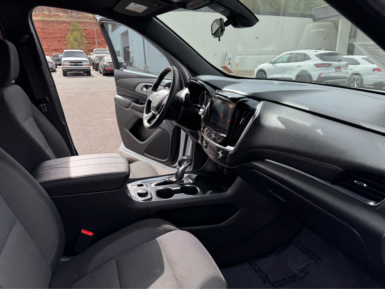 2023 Chevrolet Traverse FWD 4dr LT Cloth w/1LT