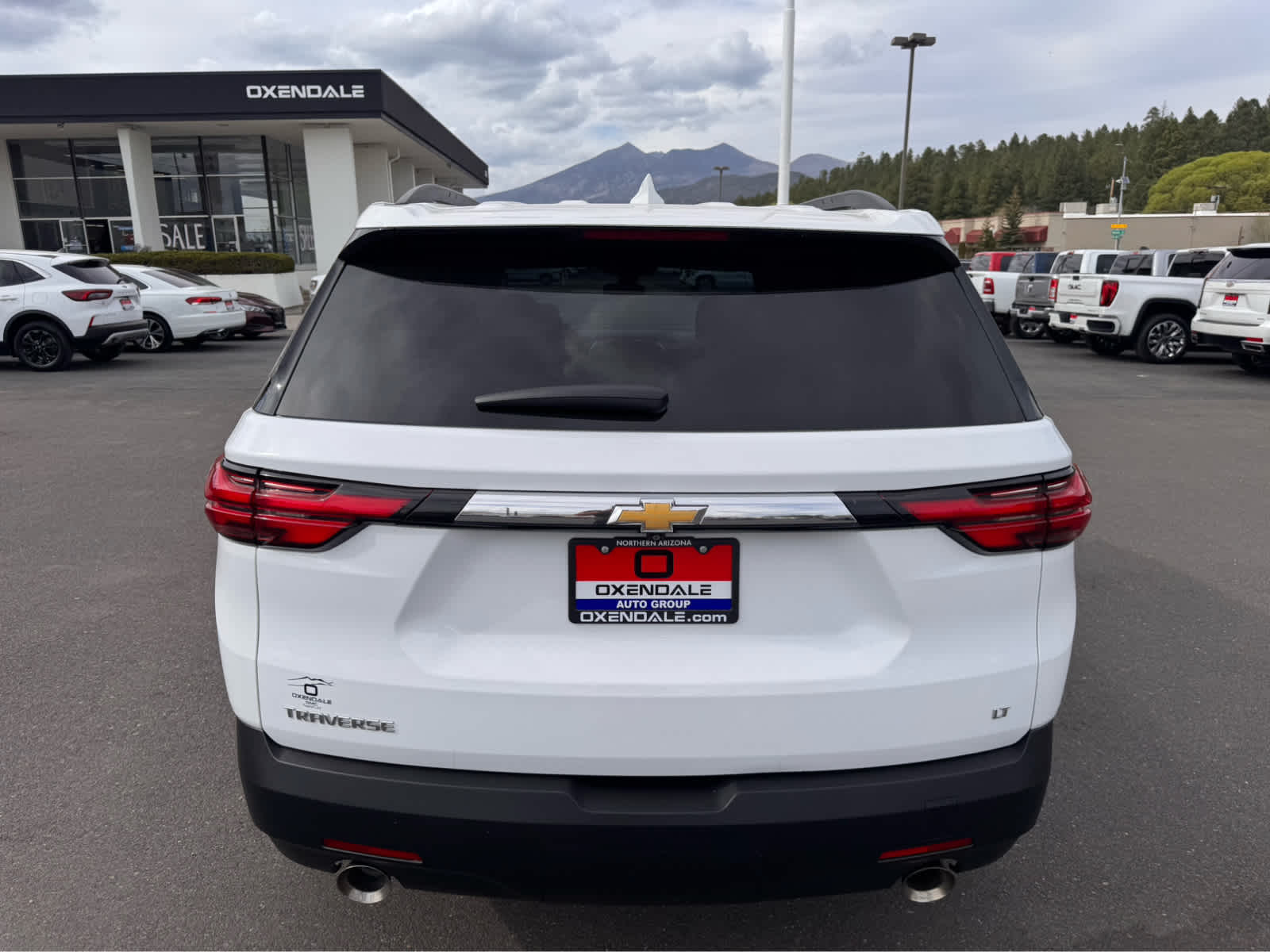 2023 Chevrolet Traverse FWD 4dr LT Cloth w/1LT