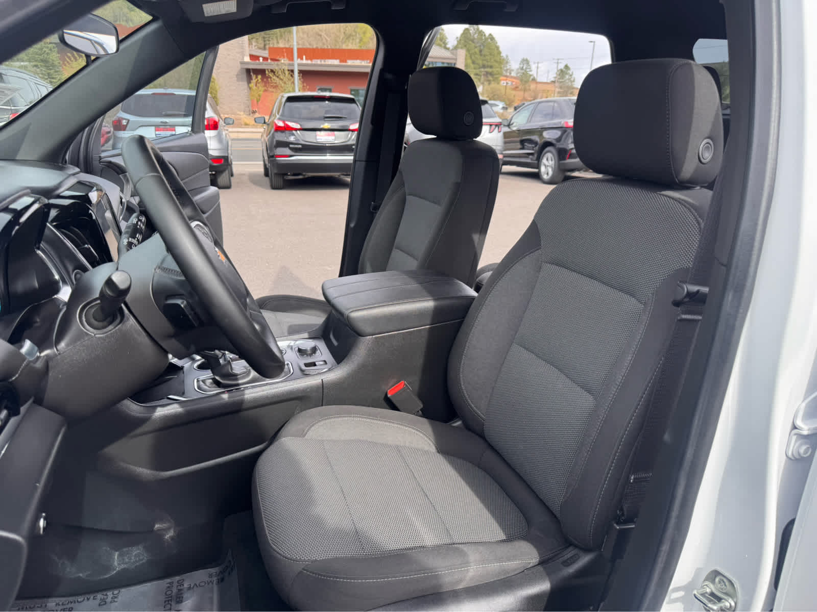 2023 Chevrolet Traverse FWD 4dr LT Cloth w/1LT