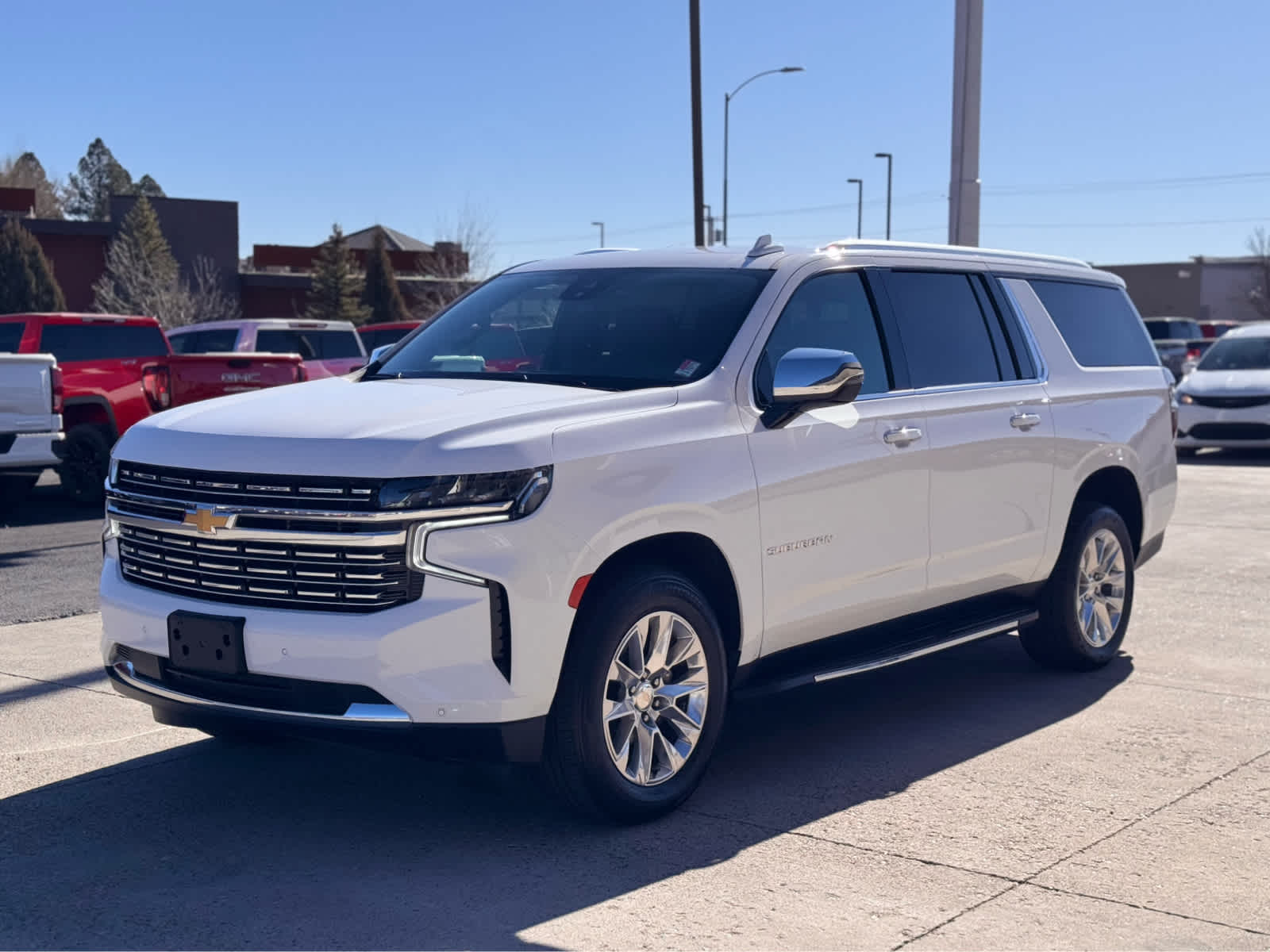 2023 Chevrolet Suburban 4WD 4dr Premier