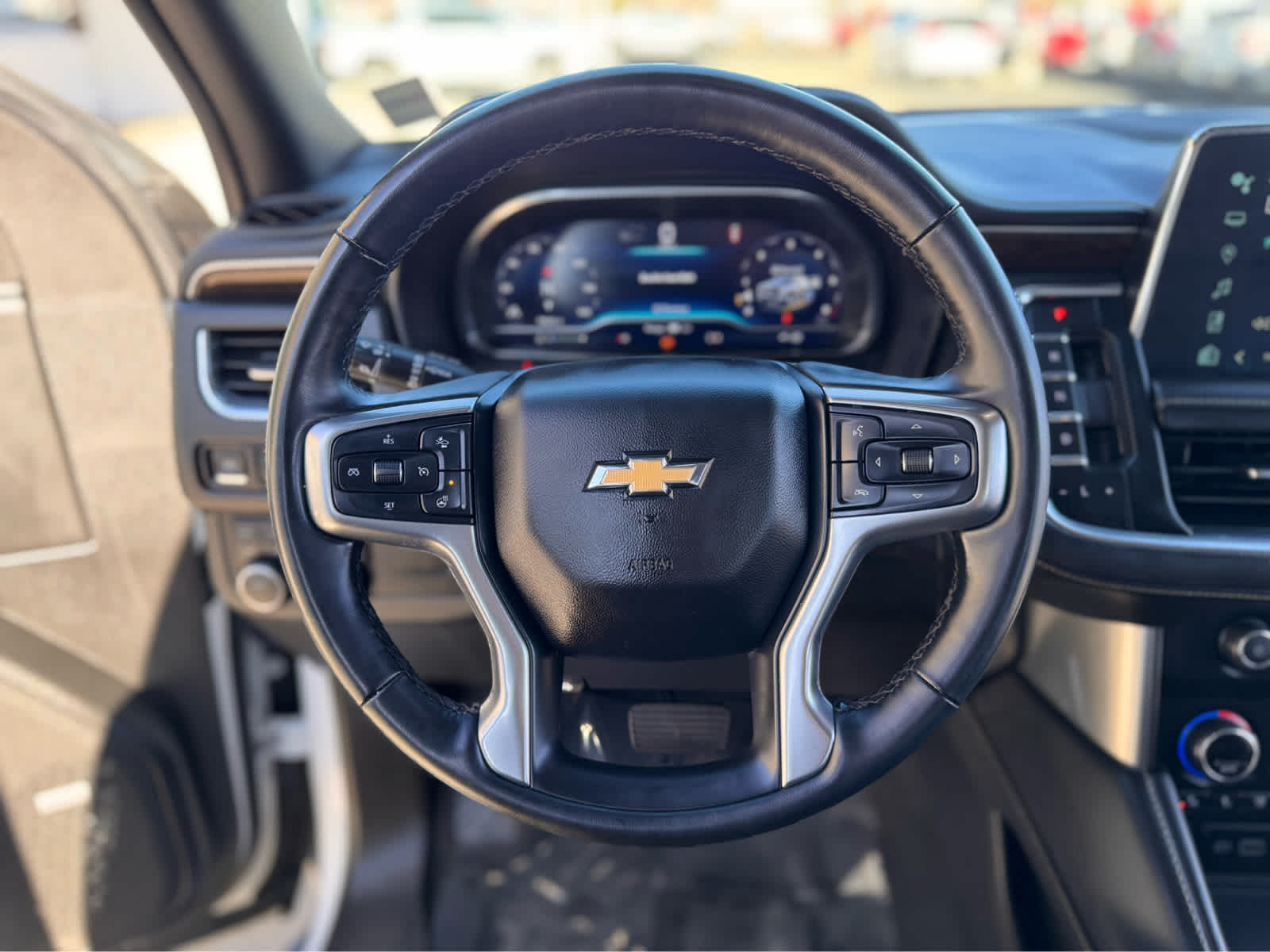 2023 Chevrolet Suburban 4WD 4dr Premier