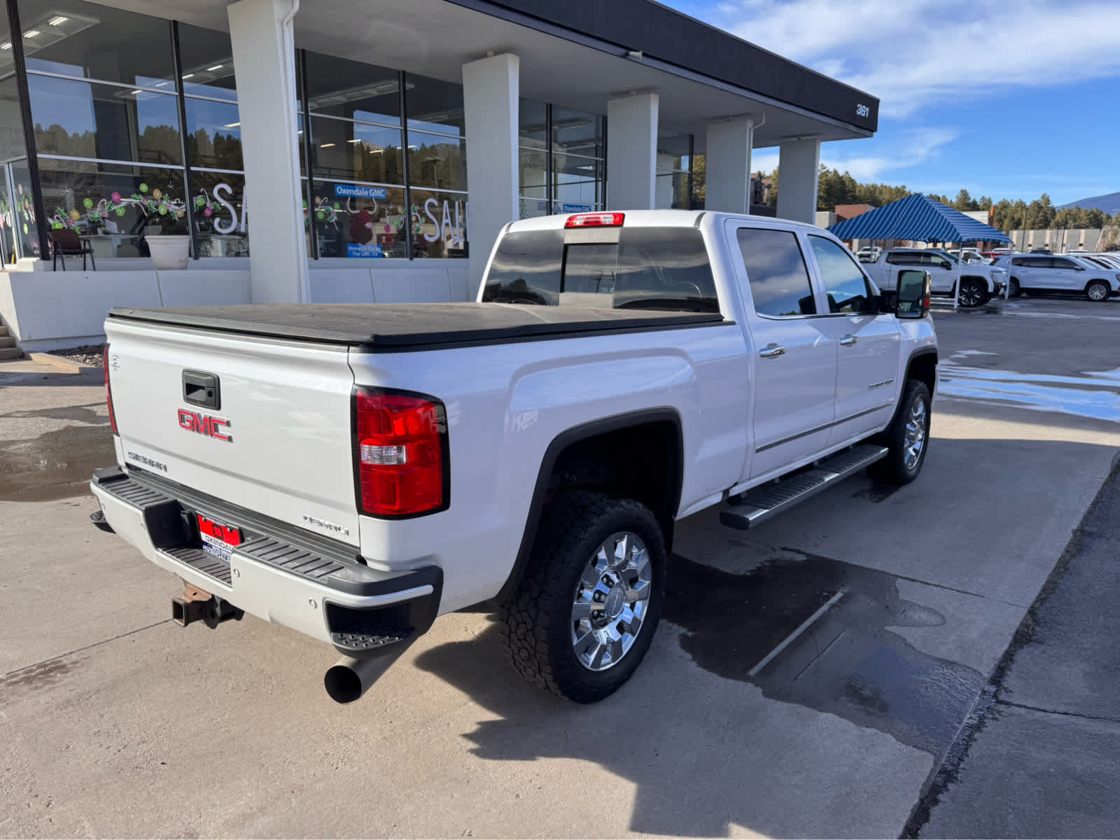 2018 GMC Sierra 2500HD 4WD Crew Cab 153.7 Denali