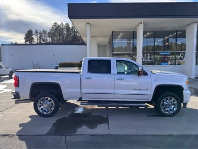 2018 GMC Sierra 2500HD 4WD Crew Cab 153.7 Denali