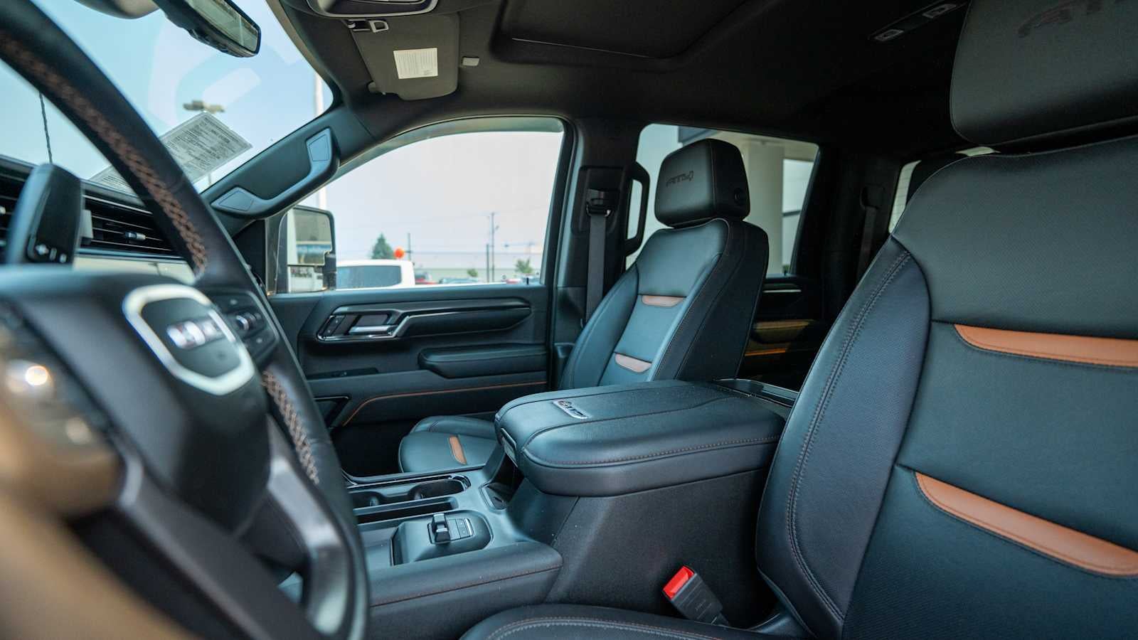2024 GMC Sierra 2500HD 4WD Crew Cab 159 AT4