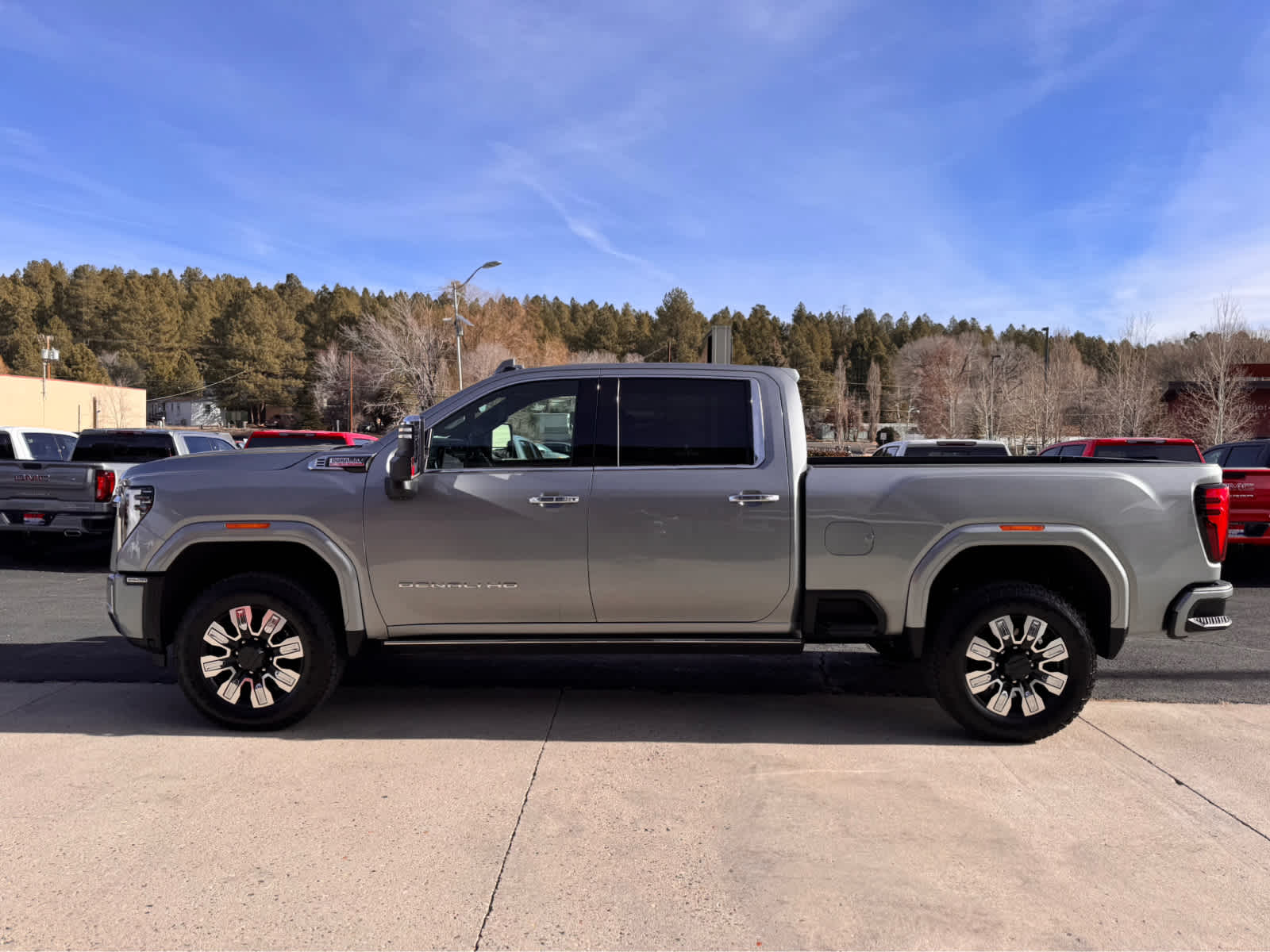 2025 GMC Sierra 2500HD 4WD Crew Cab 159 Denali
