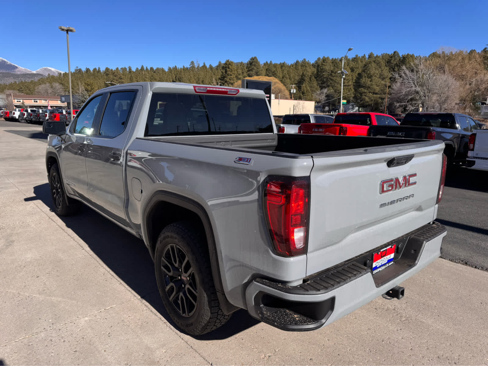 2025 GMC Sierra 1500 4WD Crew Cab 147 Pro