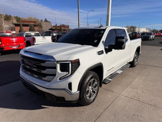 2022 GMC Sierra 1500 4WD Crew Cab 157 SLE