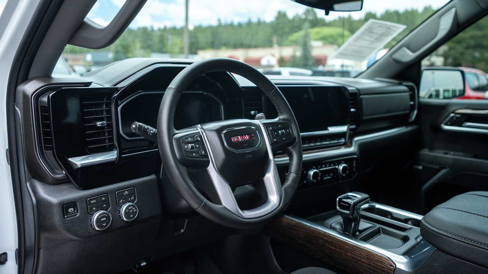 2026 GMC Sierra 1500 4WD Crew Cab 147 Elevation w/3SB