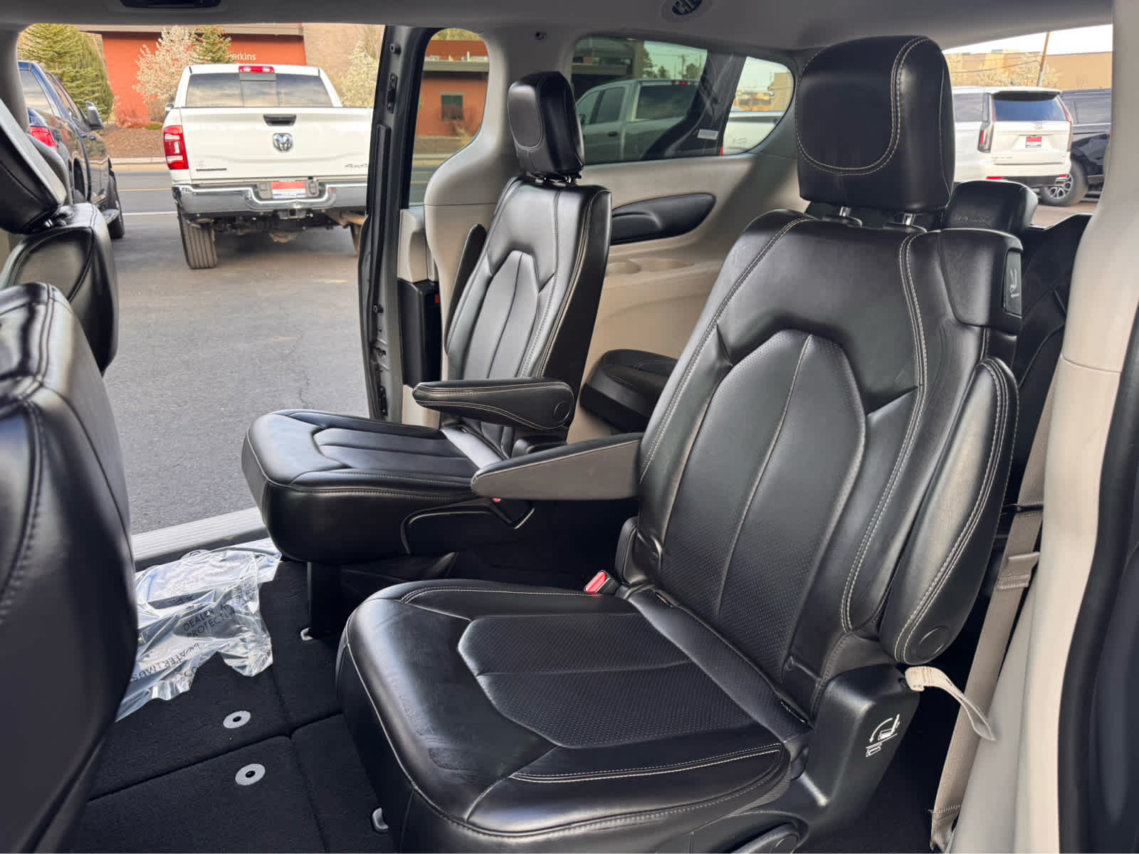 2023 Chrysler Pacifica Touring L FWD