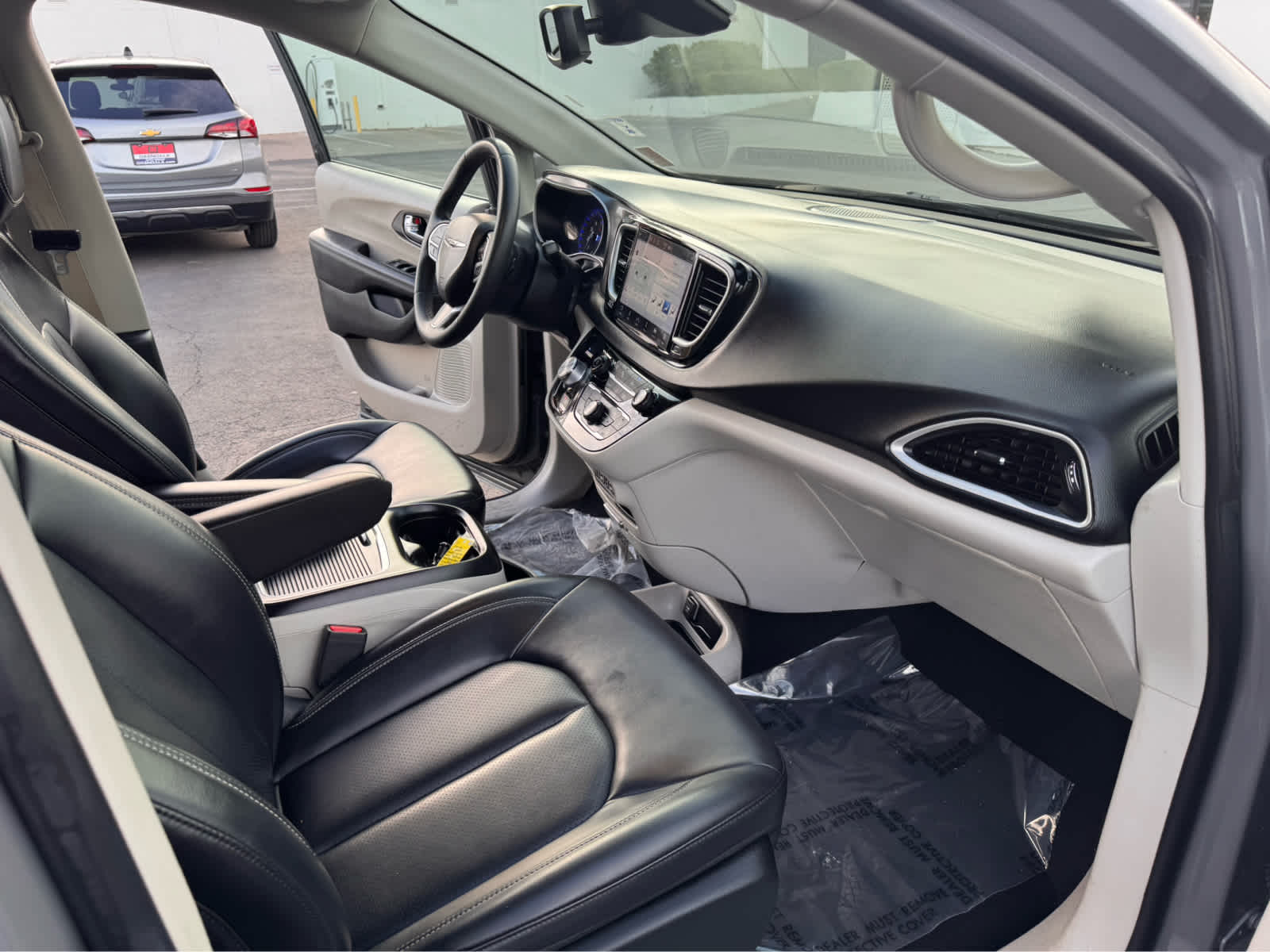 2023 Chrysler Pacifica Touring L FWD