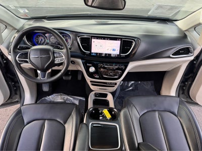 2023 Chrysler Pacifica Touring L FWD