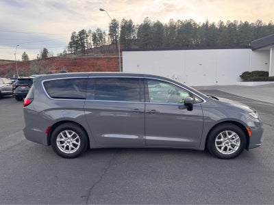2023 Chrysler Pacifica Touring L FWD