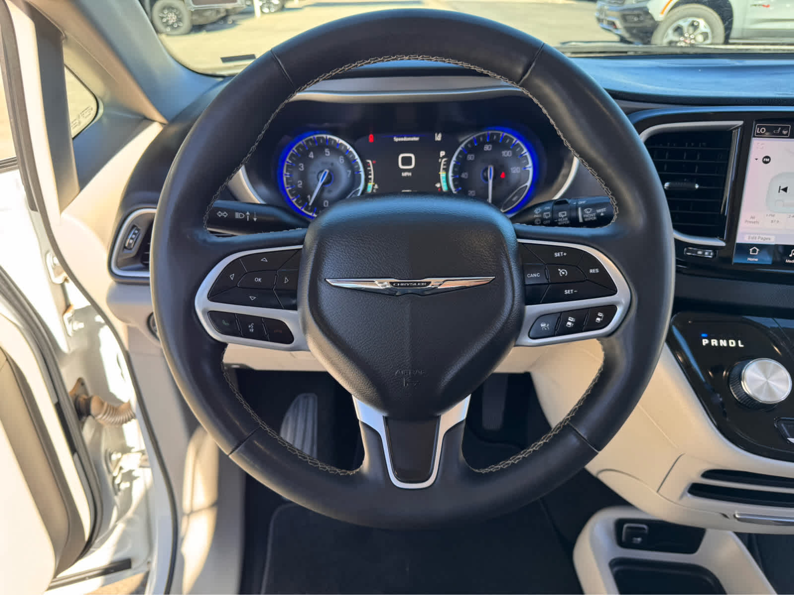 2024 Chrysler Pacifica Touring L FWD