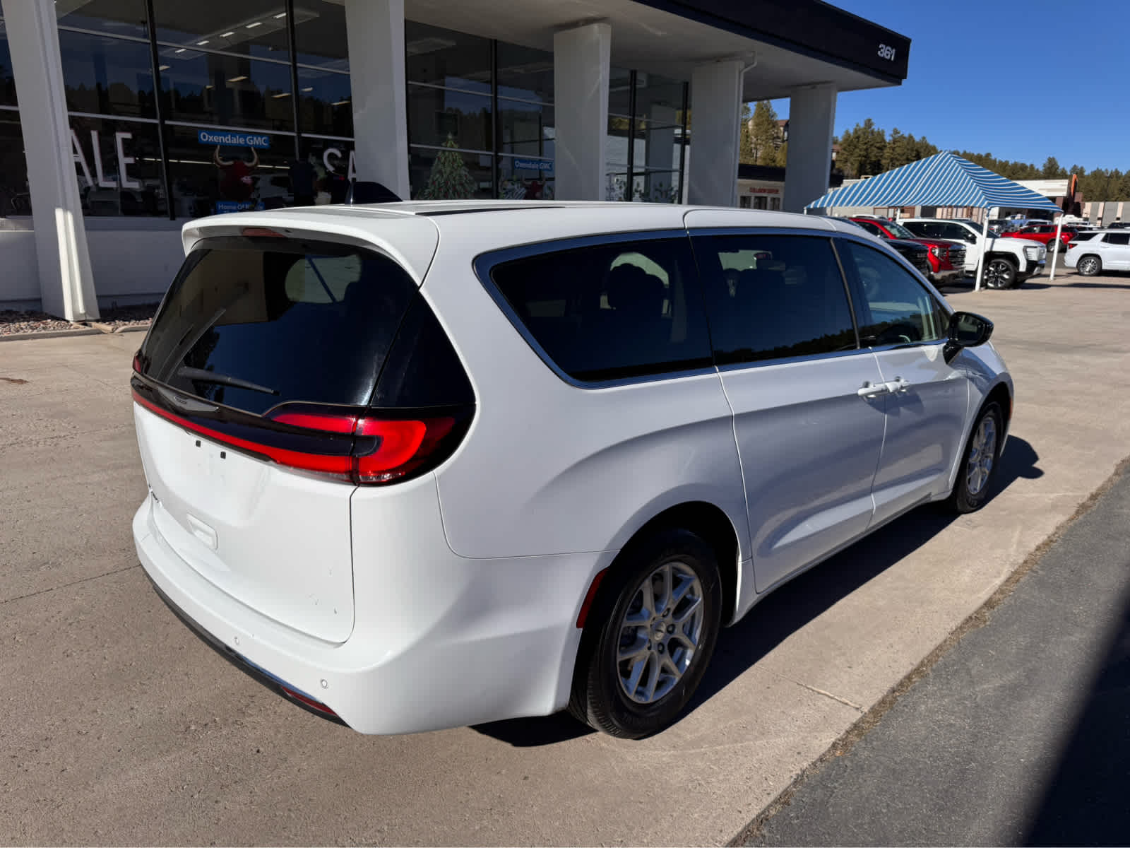 2024 Chrysler Pacifica Touring L FWD
