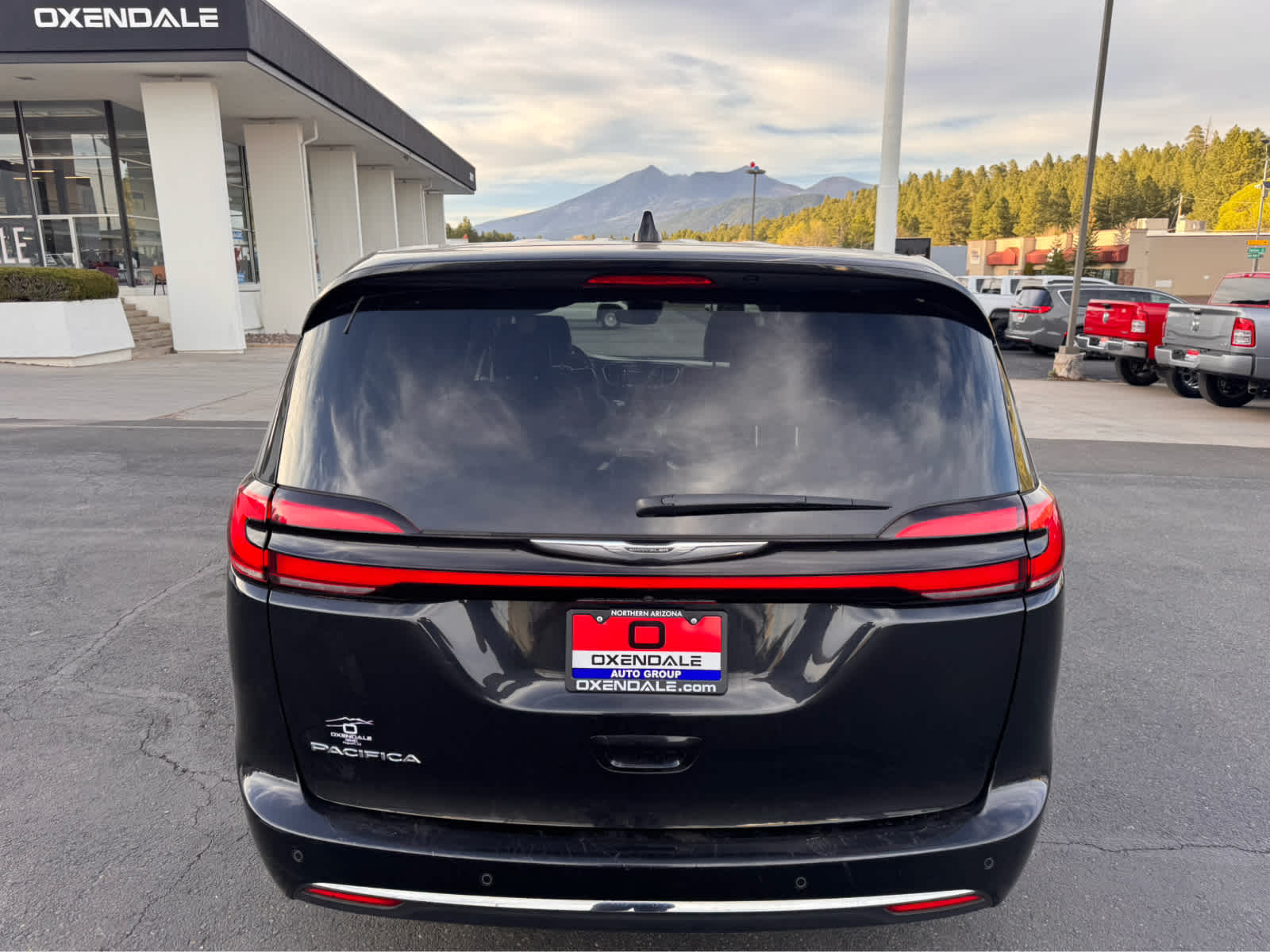 2023 Chrysler Pacifica Touring L FWD