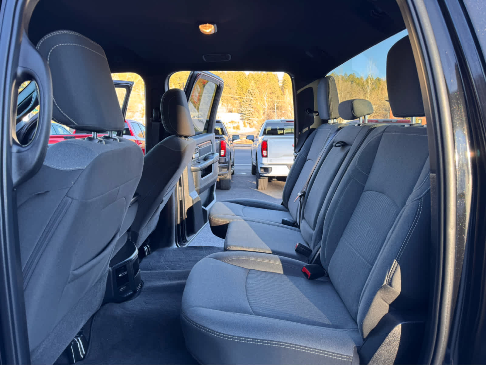 2024 RAM 2500 Big Horn 4x4 Crew Cab 64 Box