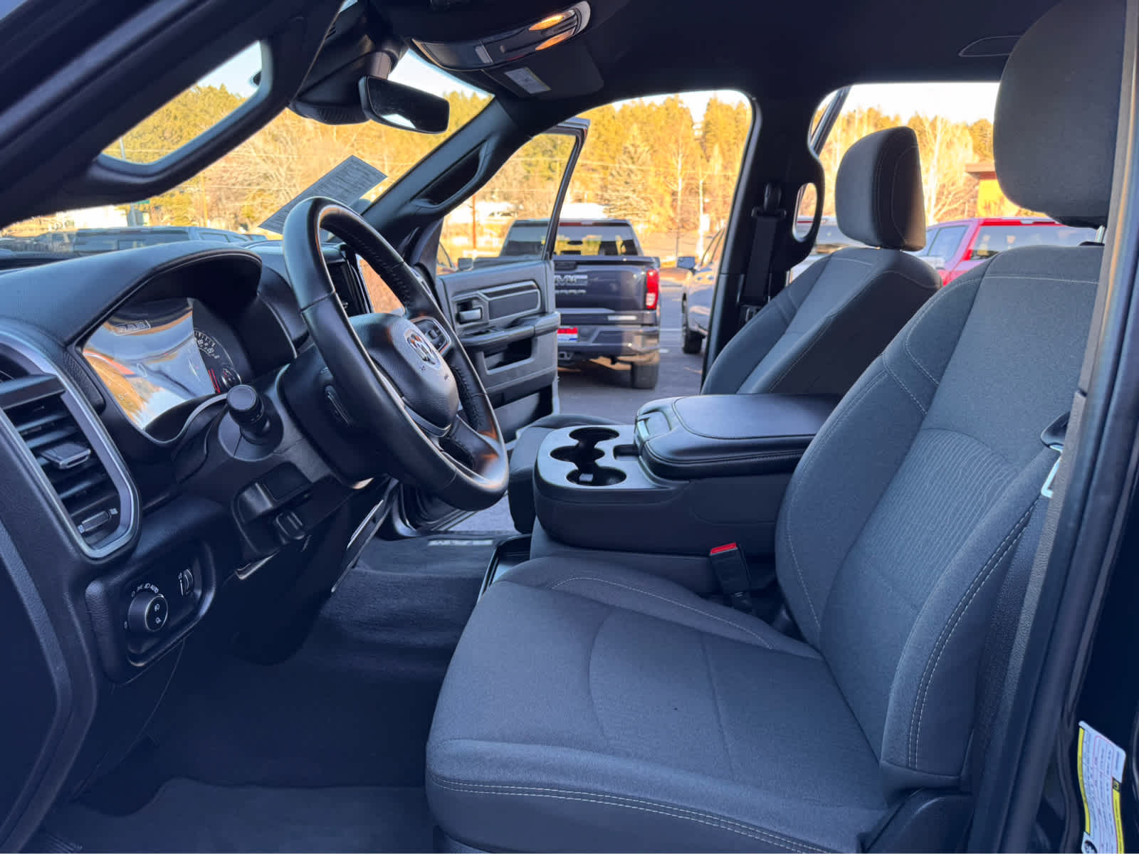 2024 RAM 2500 Big Horn 4x4 Crew Cab 64 Box