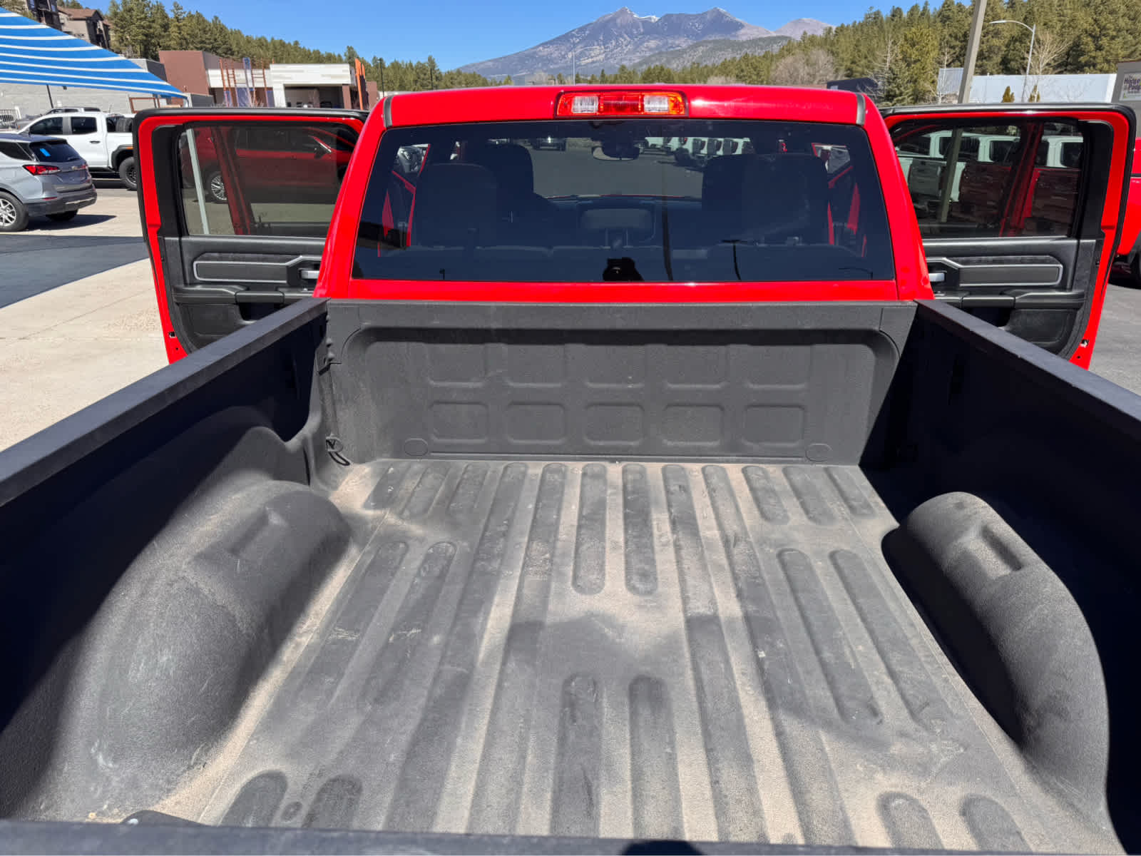 2024 RAM 2500 Big Horn 4x4 Crew Cab 64 Box