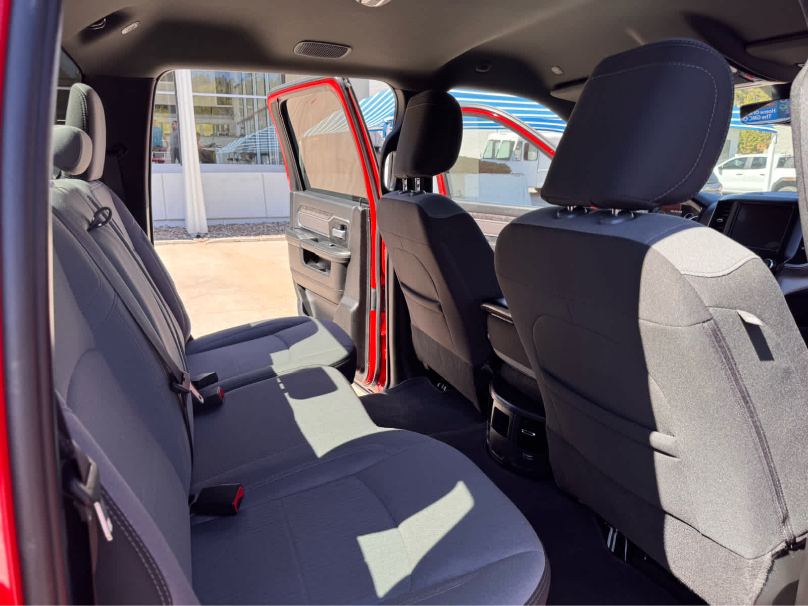 2024 RAM 2500 Big Horn 4x4 Crew Cab 64 Box