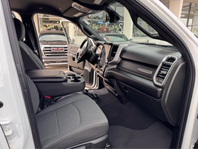 2024 RAM 2500 Big Horn 4x4 Crew Cab 64 Box