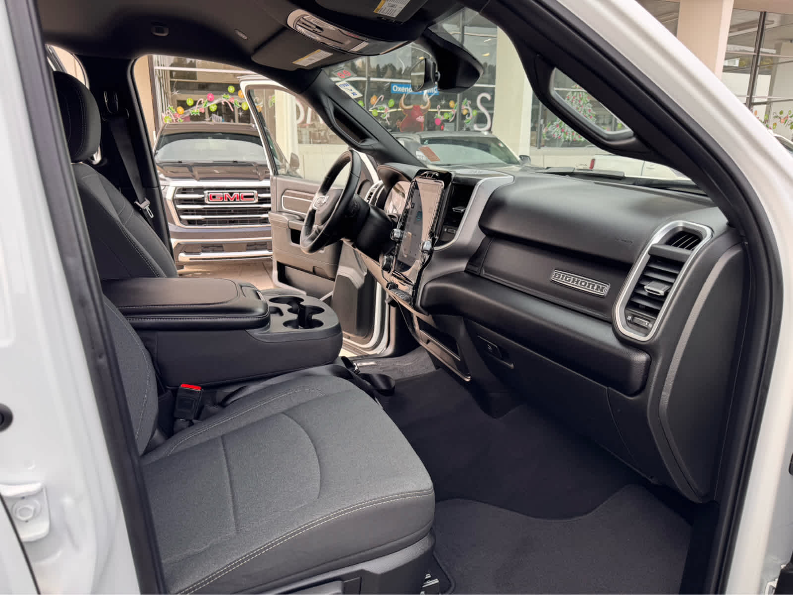 2024 RAM 2500 Big Horn 4x4 Crew Cab 64 Box