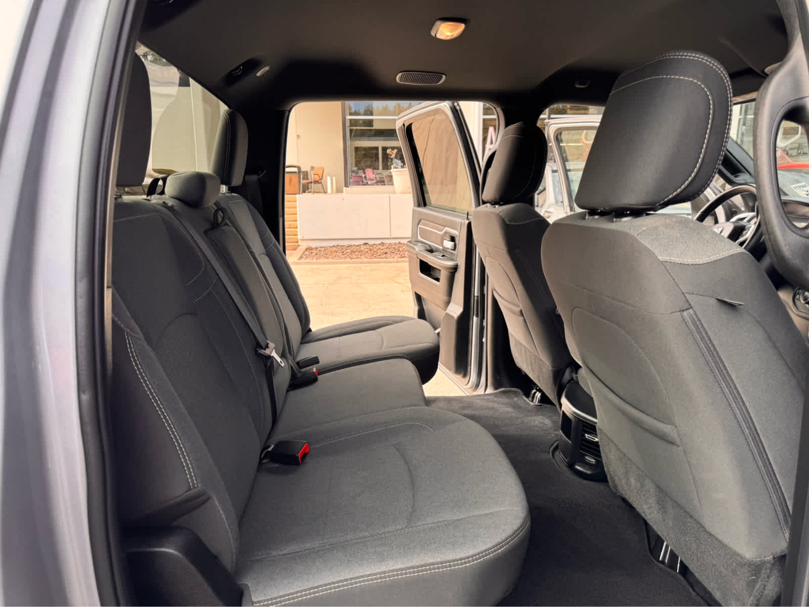 2024 RAM 2500 Big Horn 4x4 Crew Cab 64 Box