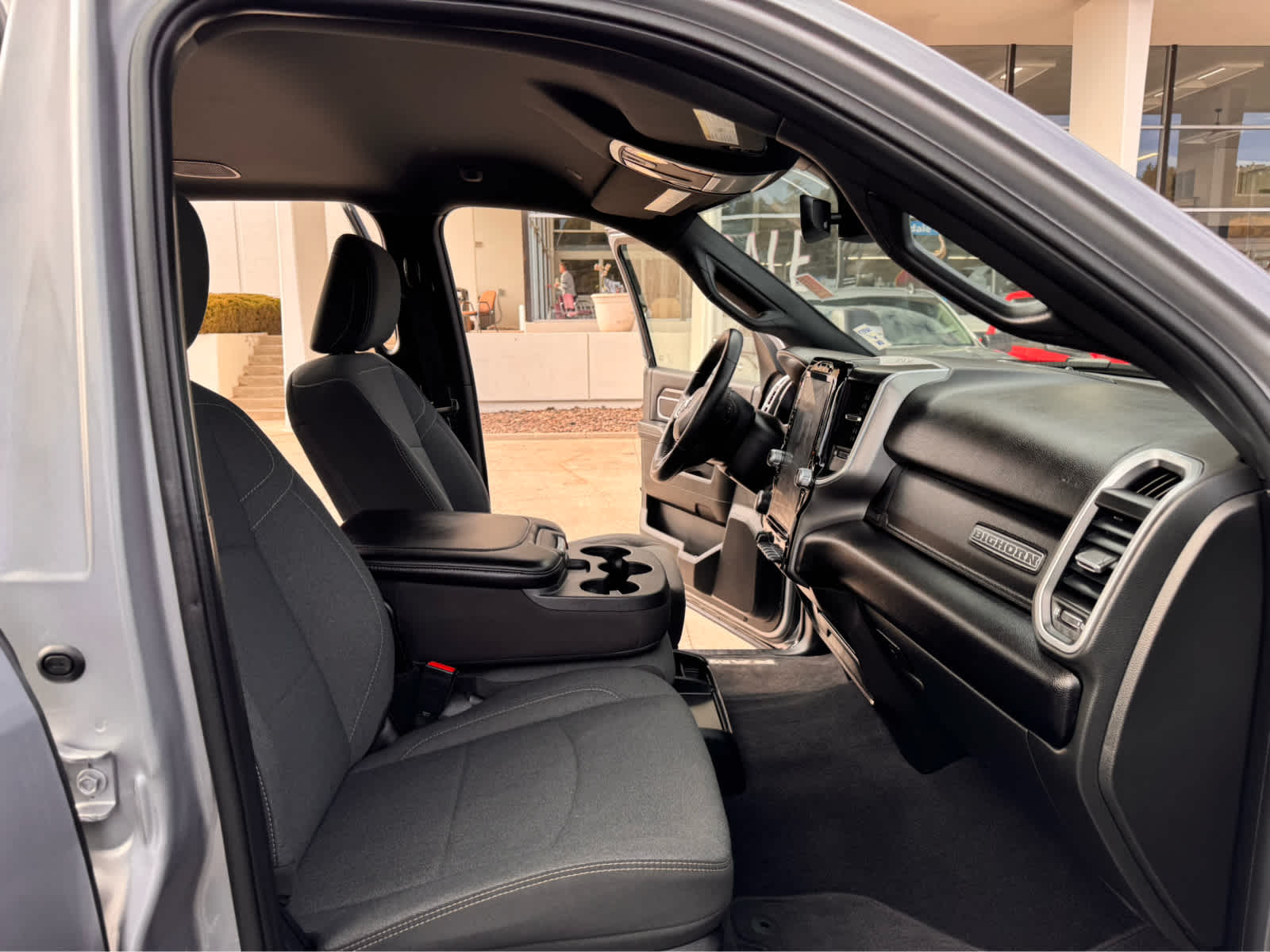 2024 RAM 2500 Big Horn 4x4 Crew Cab 64 Box