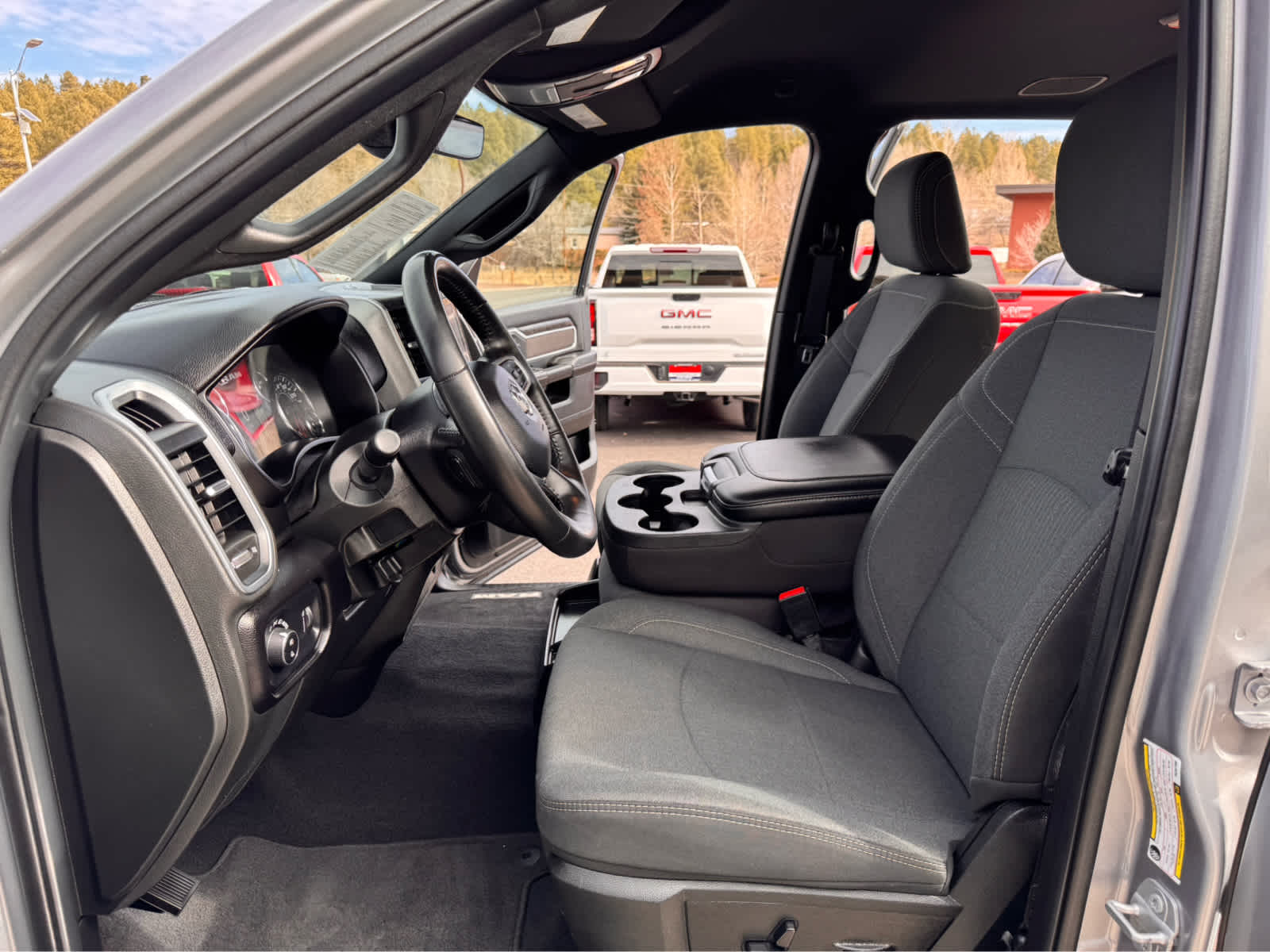 2024 RAM 2500 Big Horn 4x4 Crew Cab 64 Box