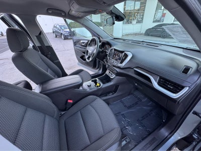 2024 GMC Terrain FWD 4dr SLE