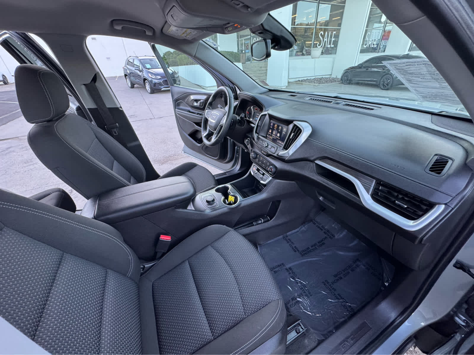 2024 GMC Terrain FWD 4dr SLE