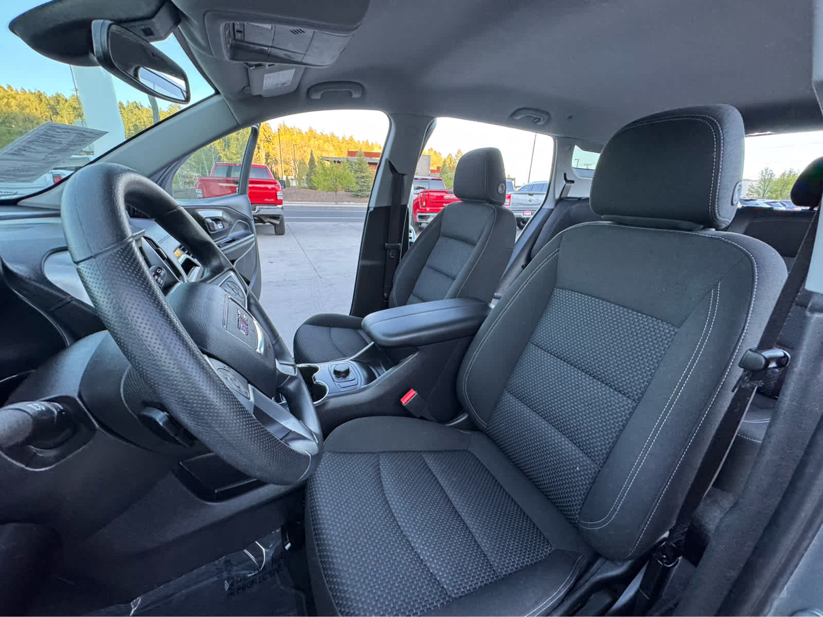 2024 GMC Terrain FWD 4dr SLE