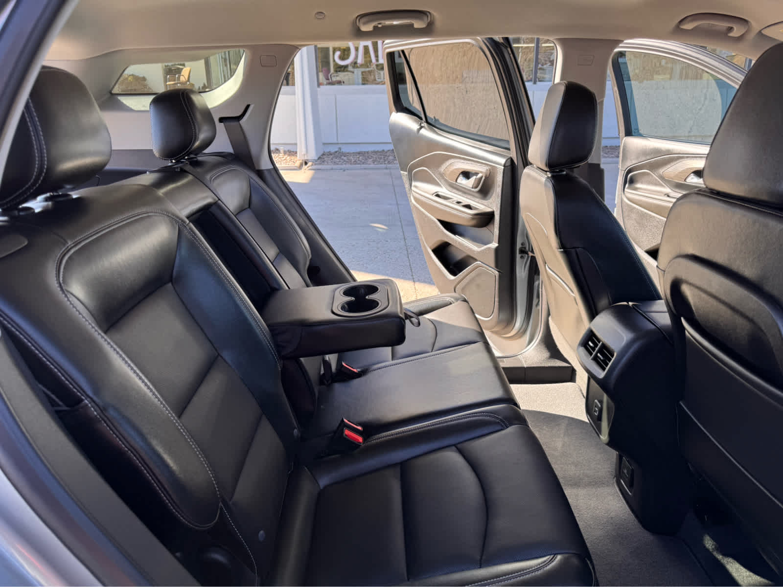 2023 GMC Terrain FWD 4dr SLT