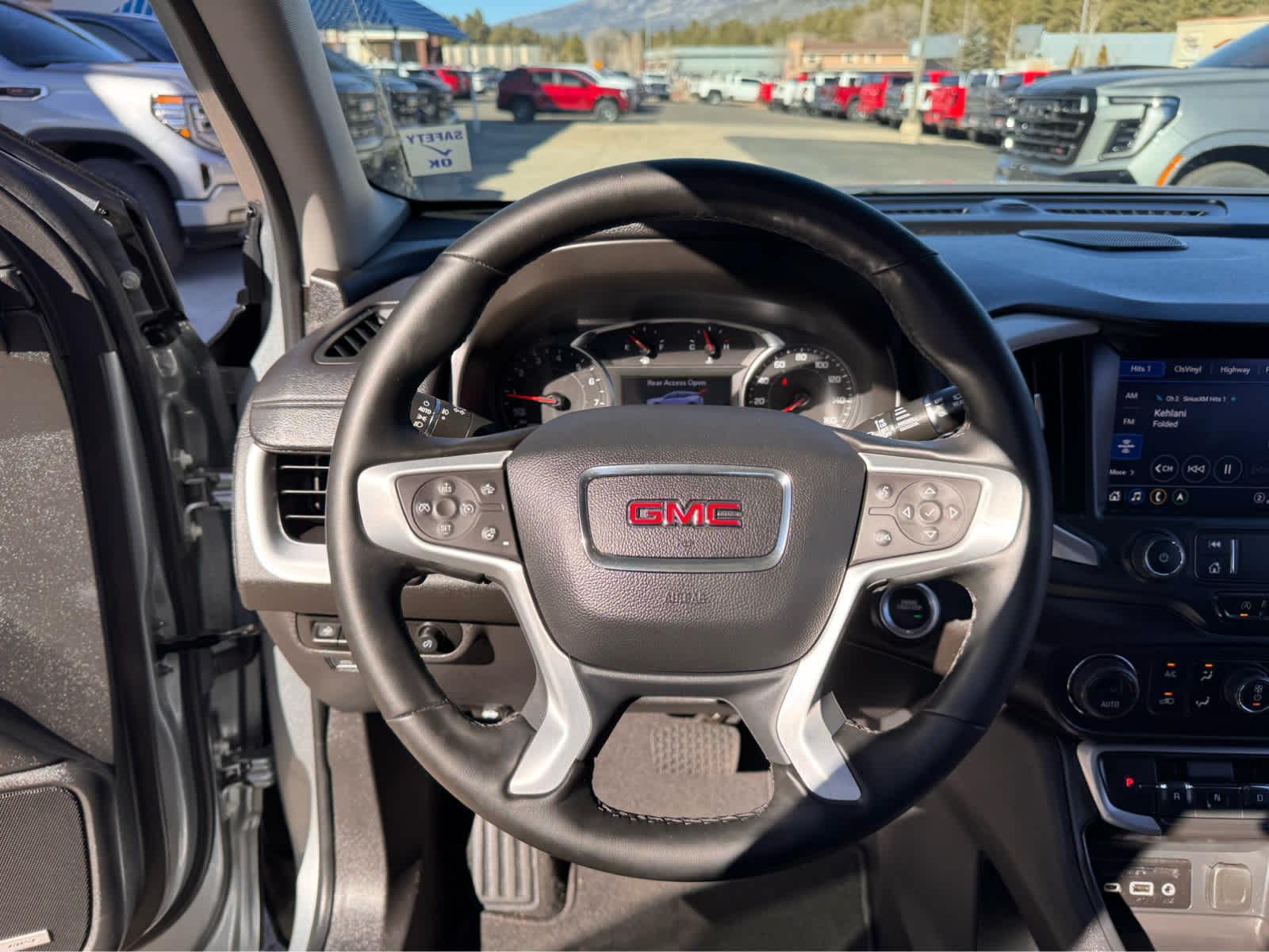 2023 GMC Terrain FWD 4dr SLT