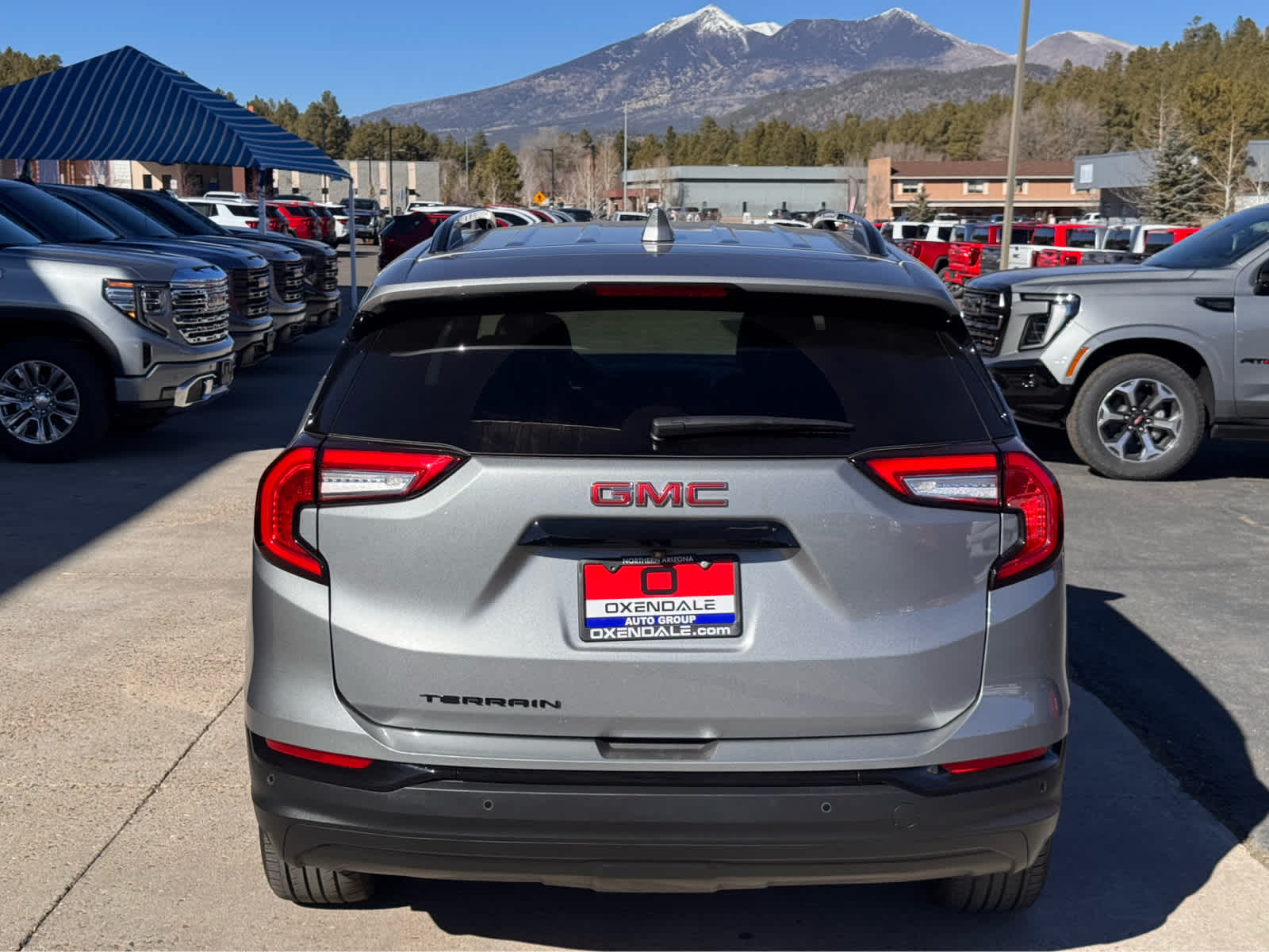 2023 GMC Terrain FWD 4dr SLT