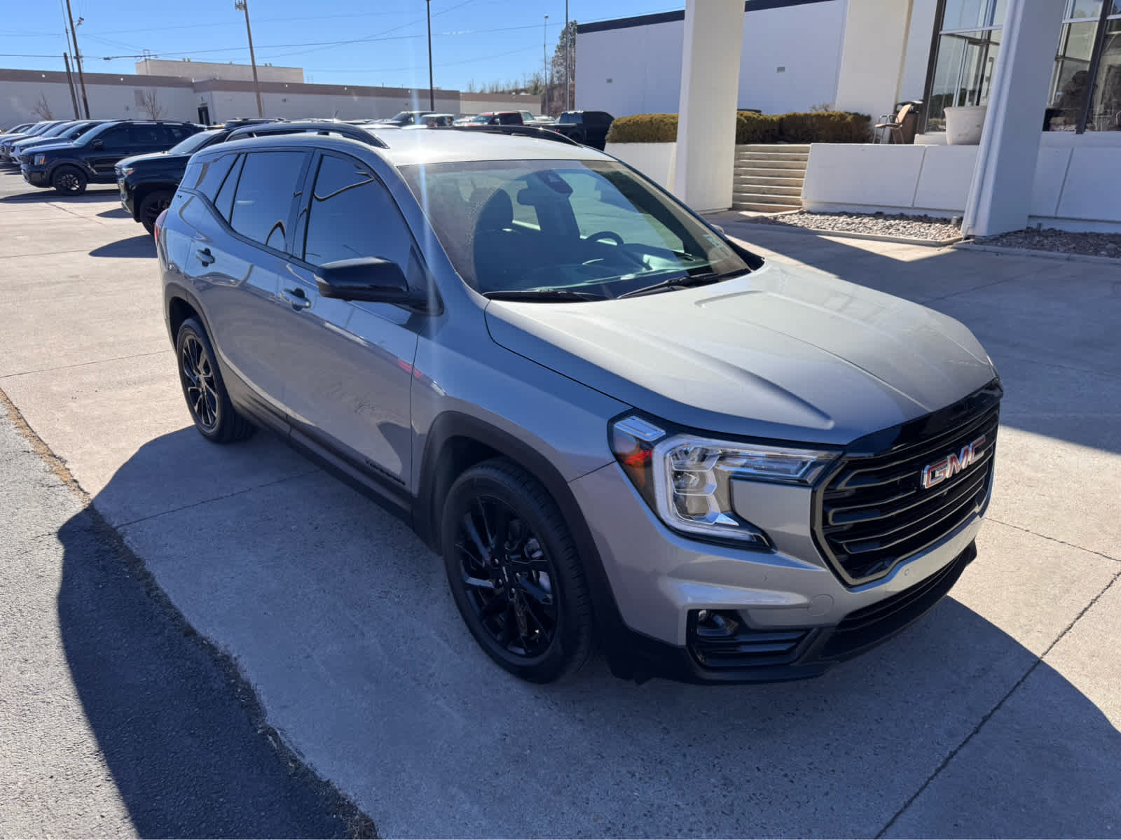 2023 GMC Terrain FWD 4dr SLT