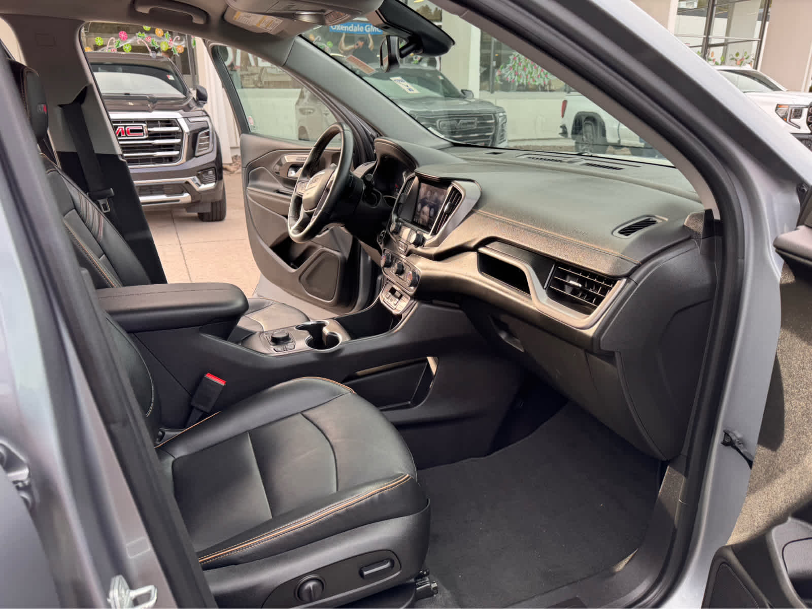 2023 GMC Terrain AWD 4dr AT4